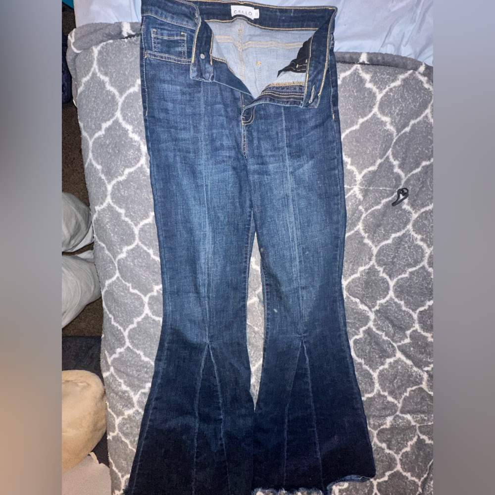 Bell bottom pants